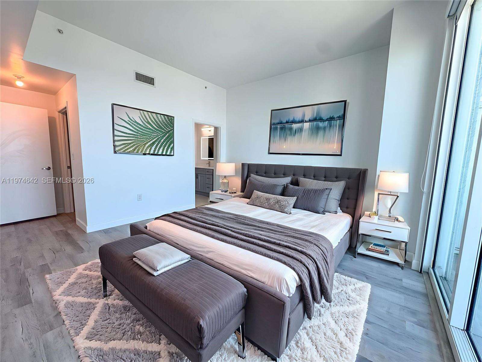 Quantum on the bay Unit #4112 | Picture 19