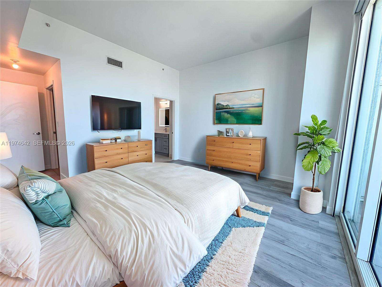 Quantum on the bay Unit #4112 | Picture 20