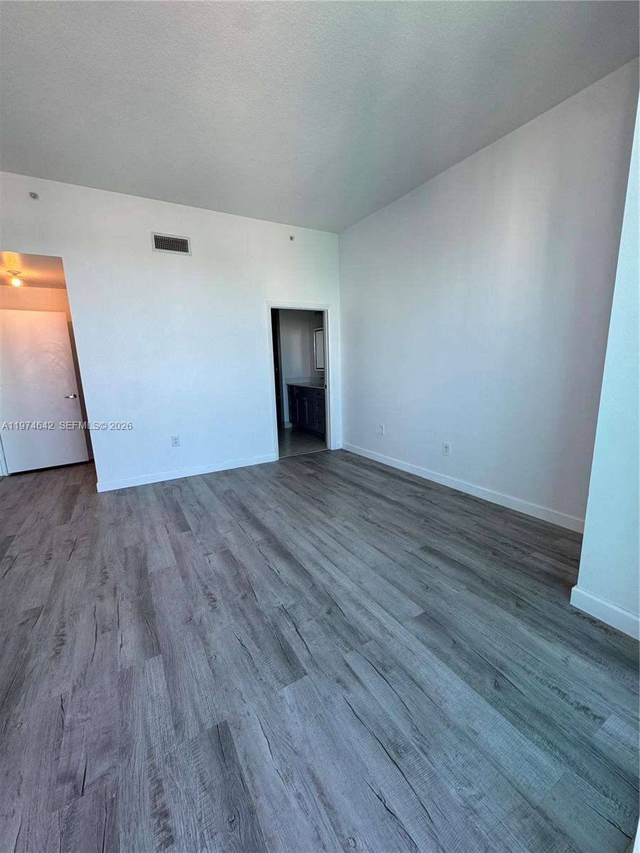 Quantum on the bay Unit #4112 | Picture 21