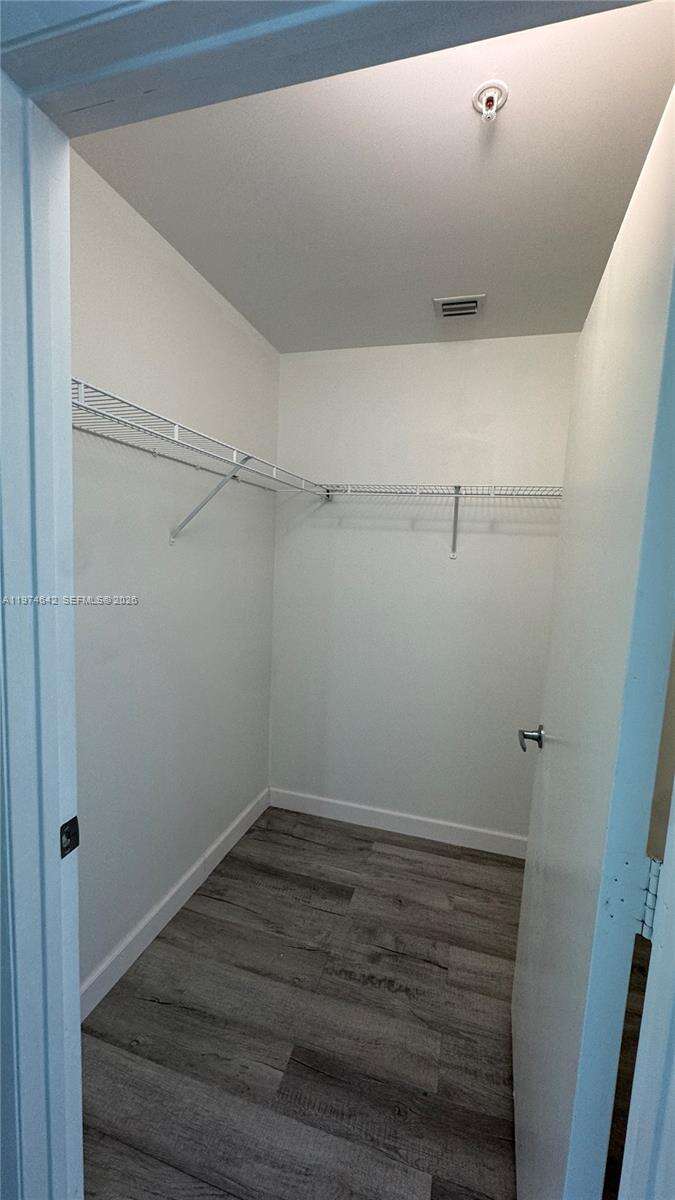 Quantum on the bay Unit #4112 | Picture 29