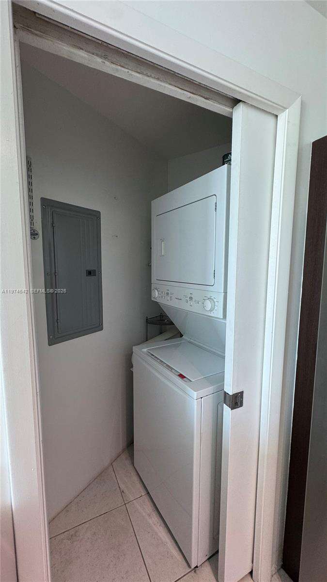 Quantum on the bay Unit #4112 | Picture 36