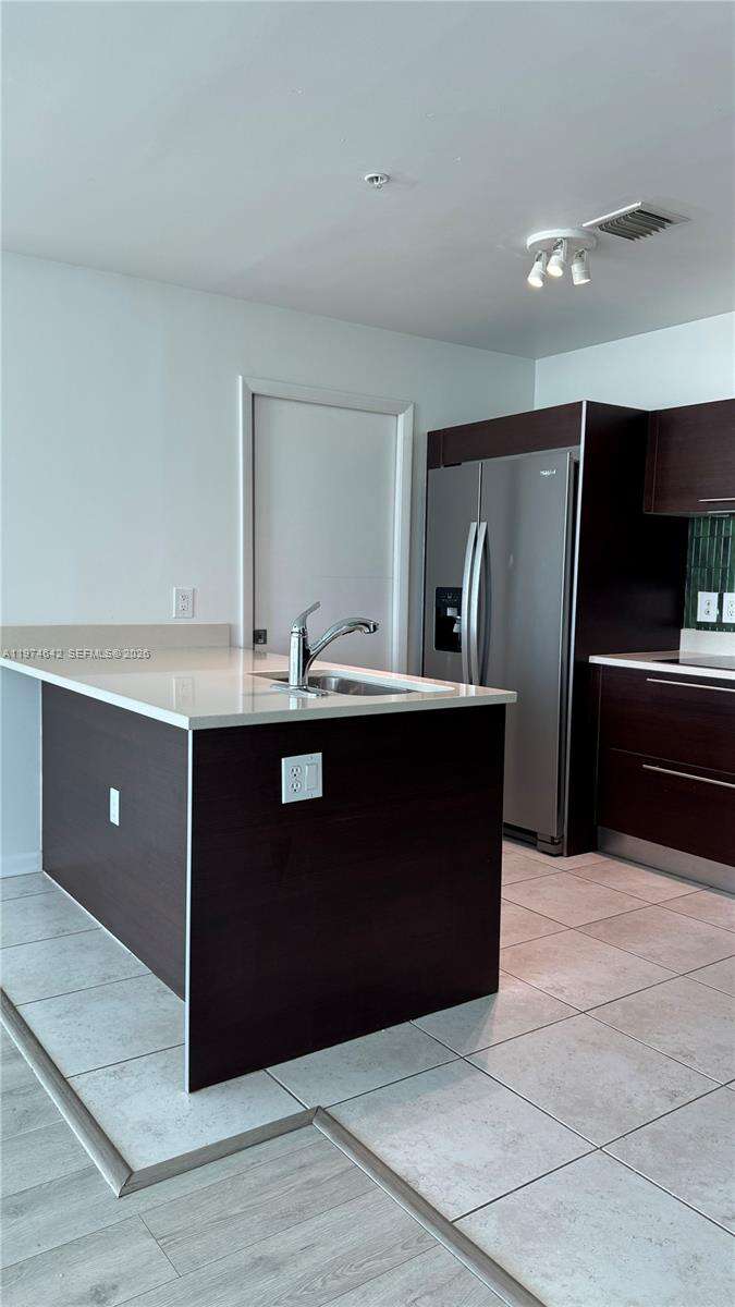 Quantum on the bay Unit #4112 | Picture 9