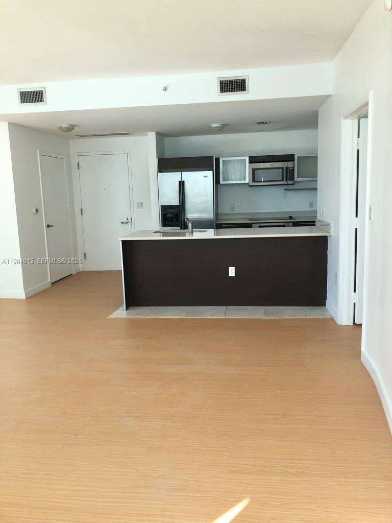 Quantum on the bay Unit #1619 | Picture 2