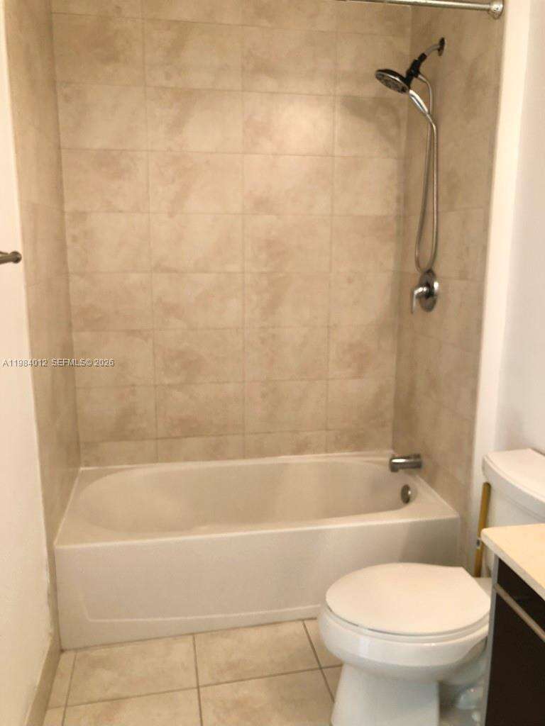 Quantum on the bay Unit #1619 | Picture 18