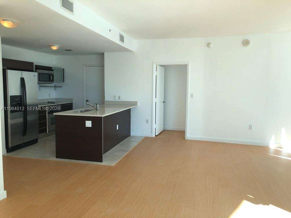 Quantum on the bay Unit #1619 | Picture 5