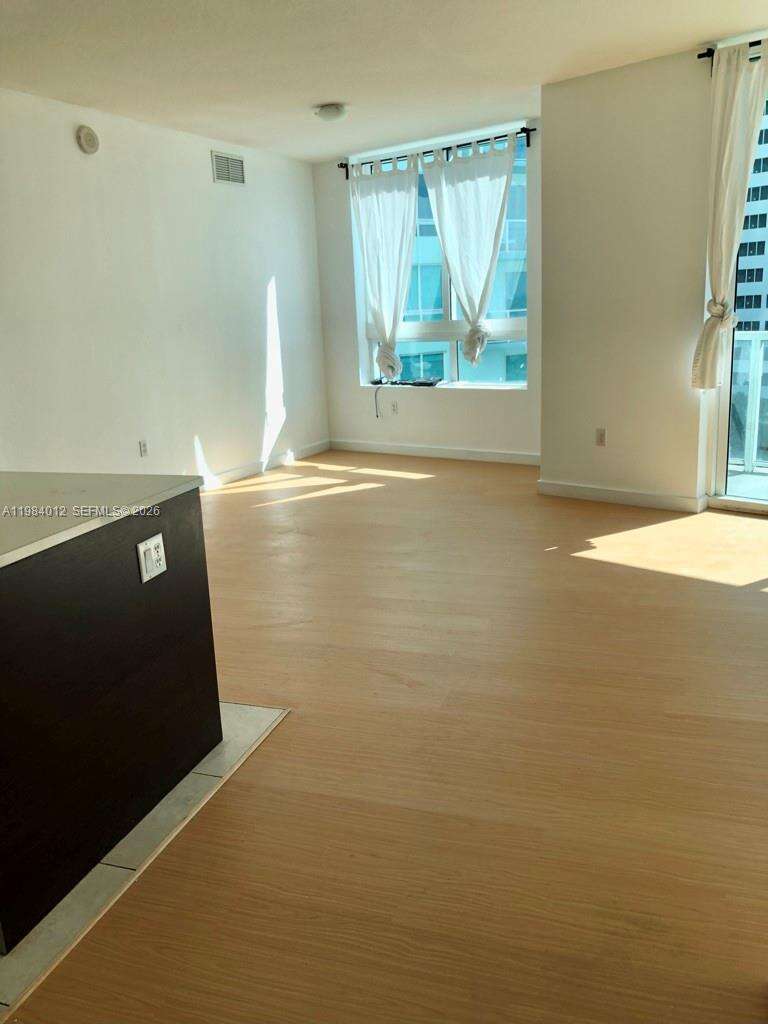 Quantum on the bay Unit #1619 | Picture 6