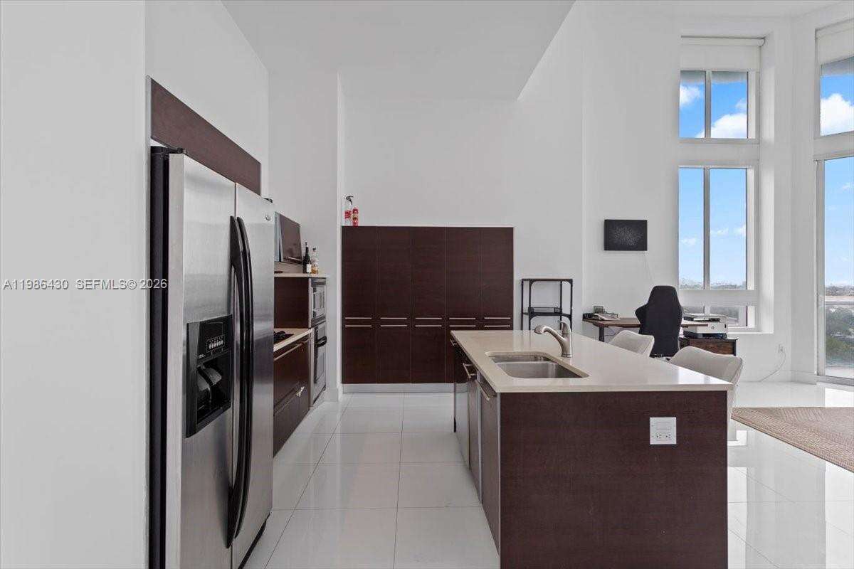 Quantum on the bay Unit #1016 | Picture 11