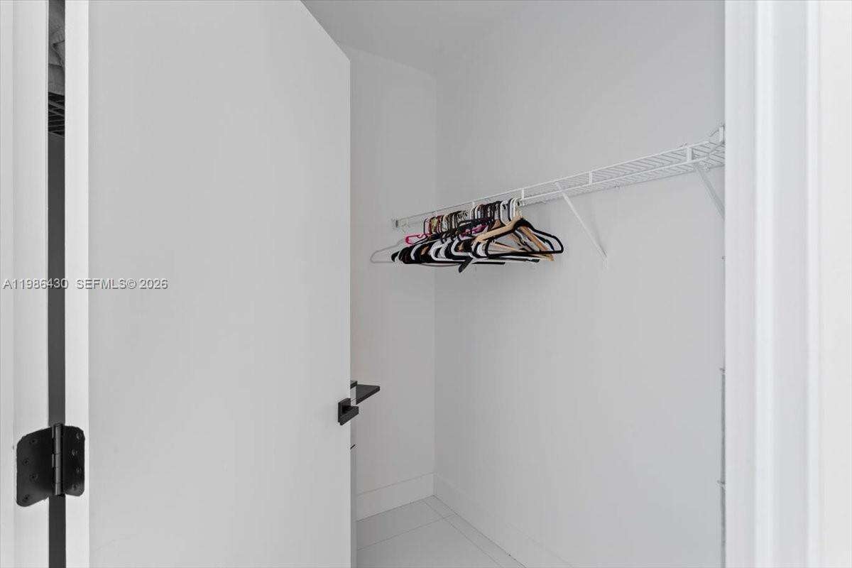 Quantum on the bay Unit #1016 | Picture 24