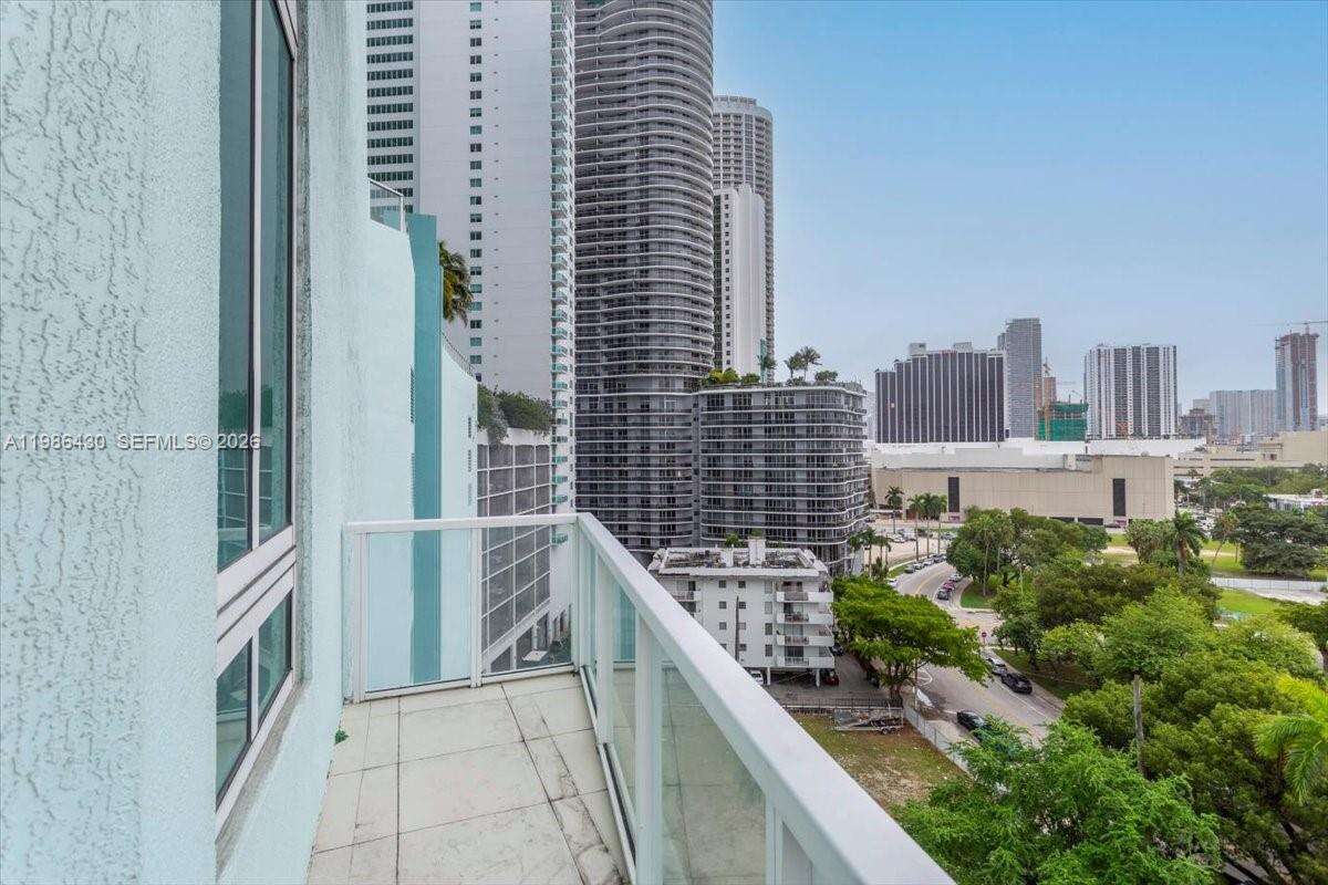 Quantum on the bay Unit #1016 | Picture 28