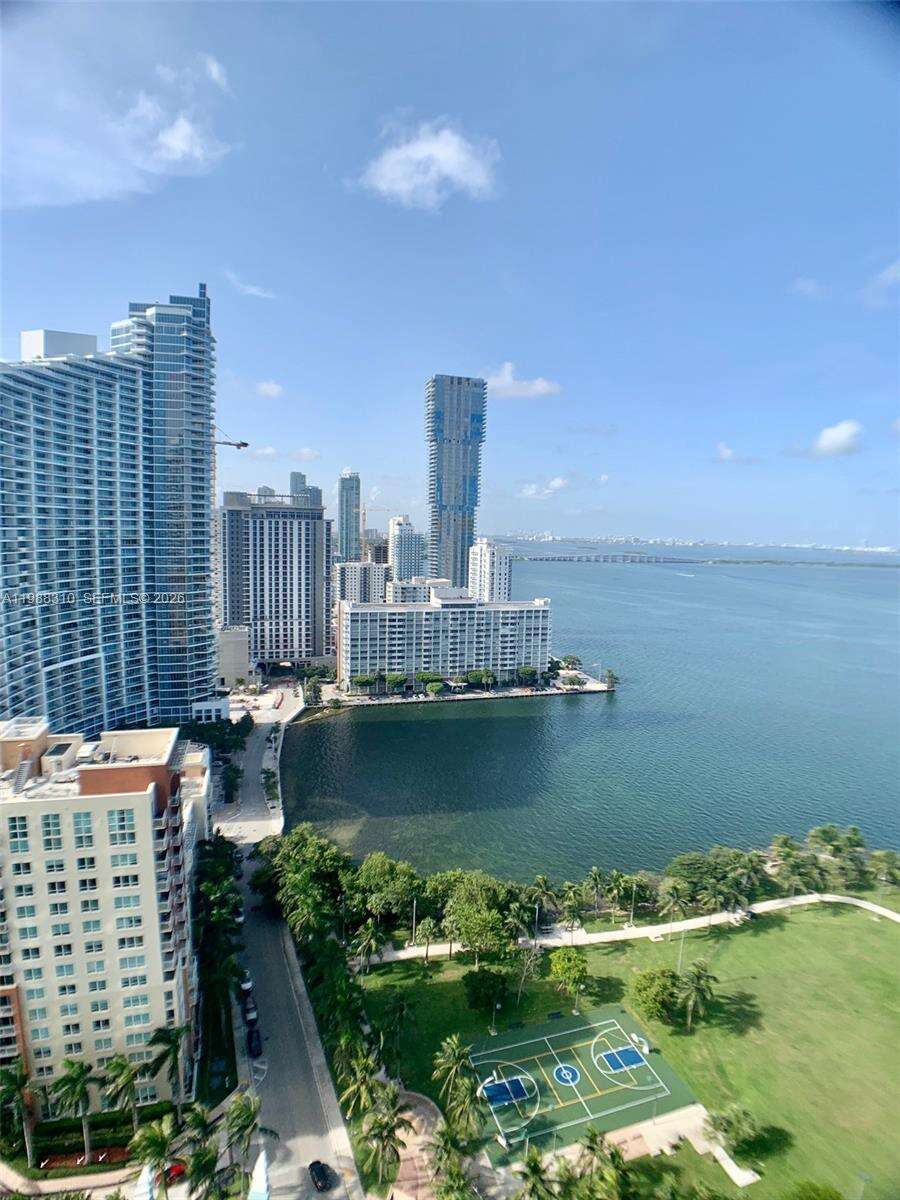 Quantum on the bay Unit #2606 | Picture 11