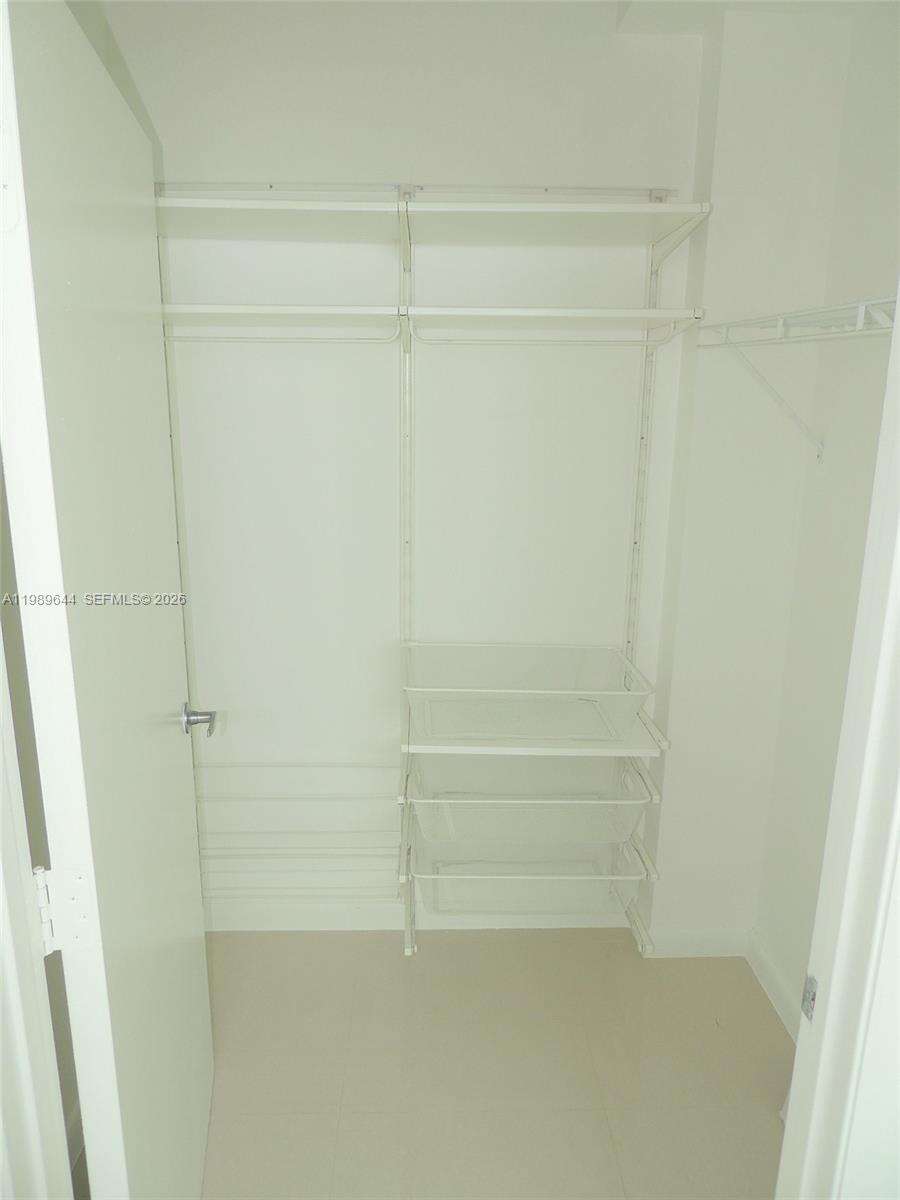 Quantum on the bay Unit #4117 | Picture 14