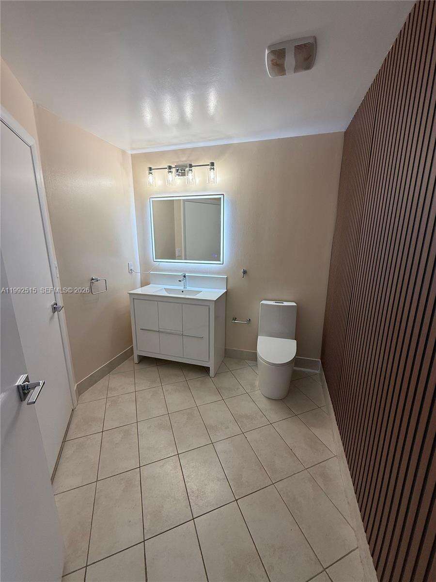 Quantum on the bay Unit #3507 | Picture 16