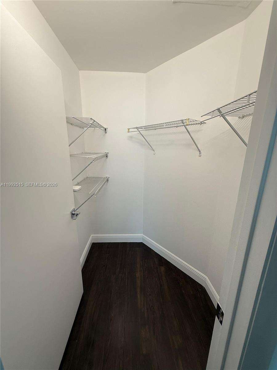 Quantum on the bay Unit #3507 | Picture 19