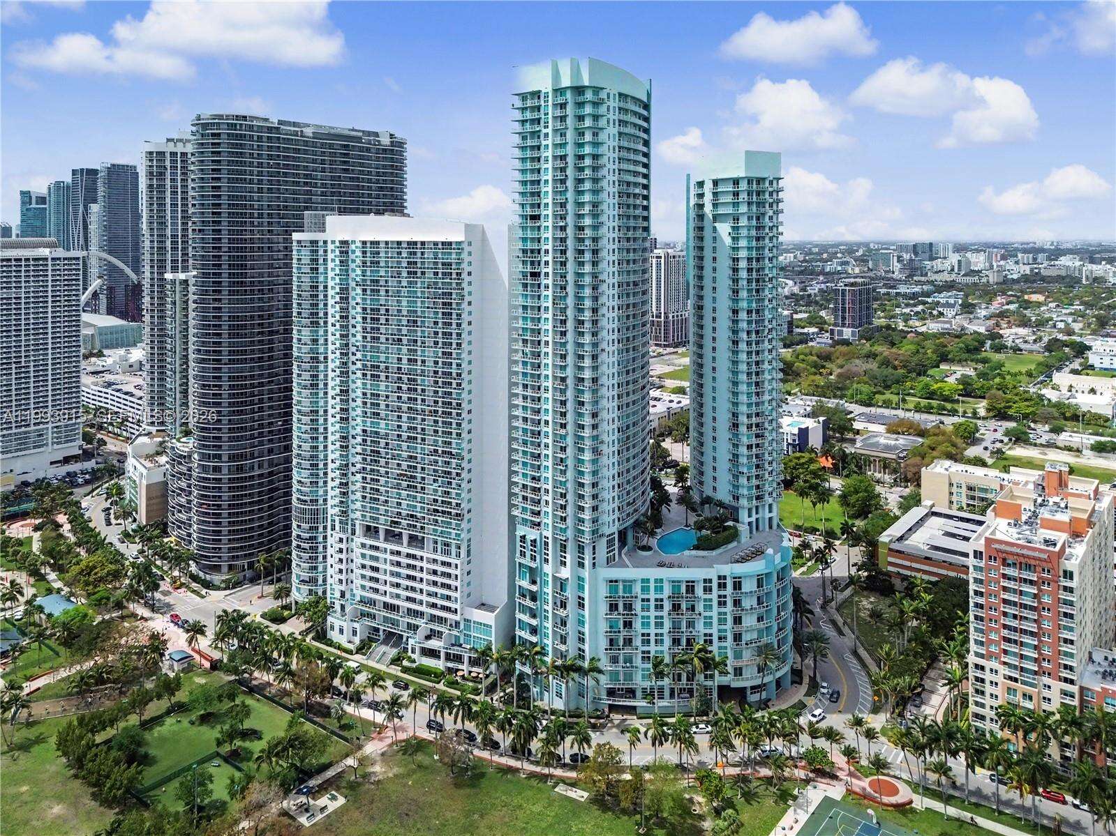 Quantum on the bay Unit #3811 | Picture 3