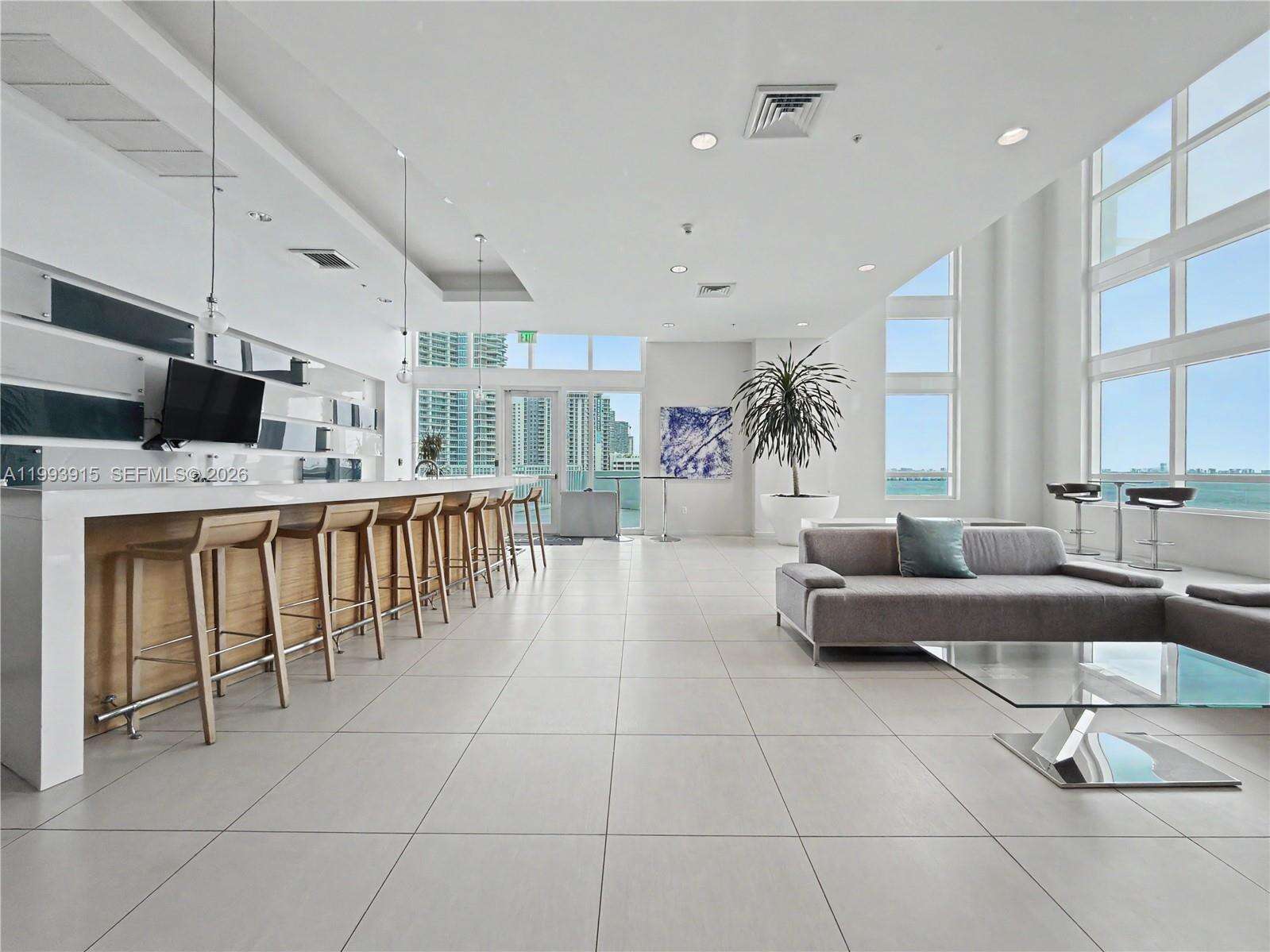 Quantum on the bay Unit #3811 | Picture 24