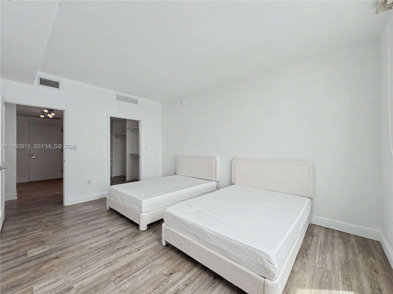 Quantum on the bay Unit #3811 | Picture 9