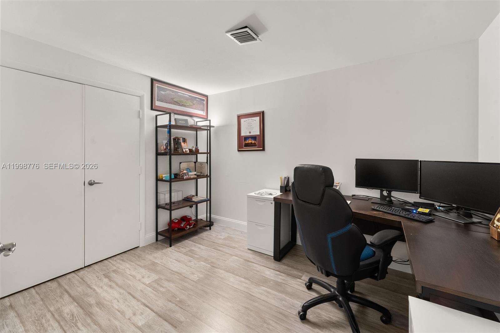 Quantum on the bay Unit #2106 | Picture 9