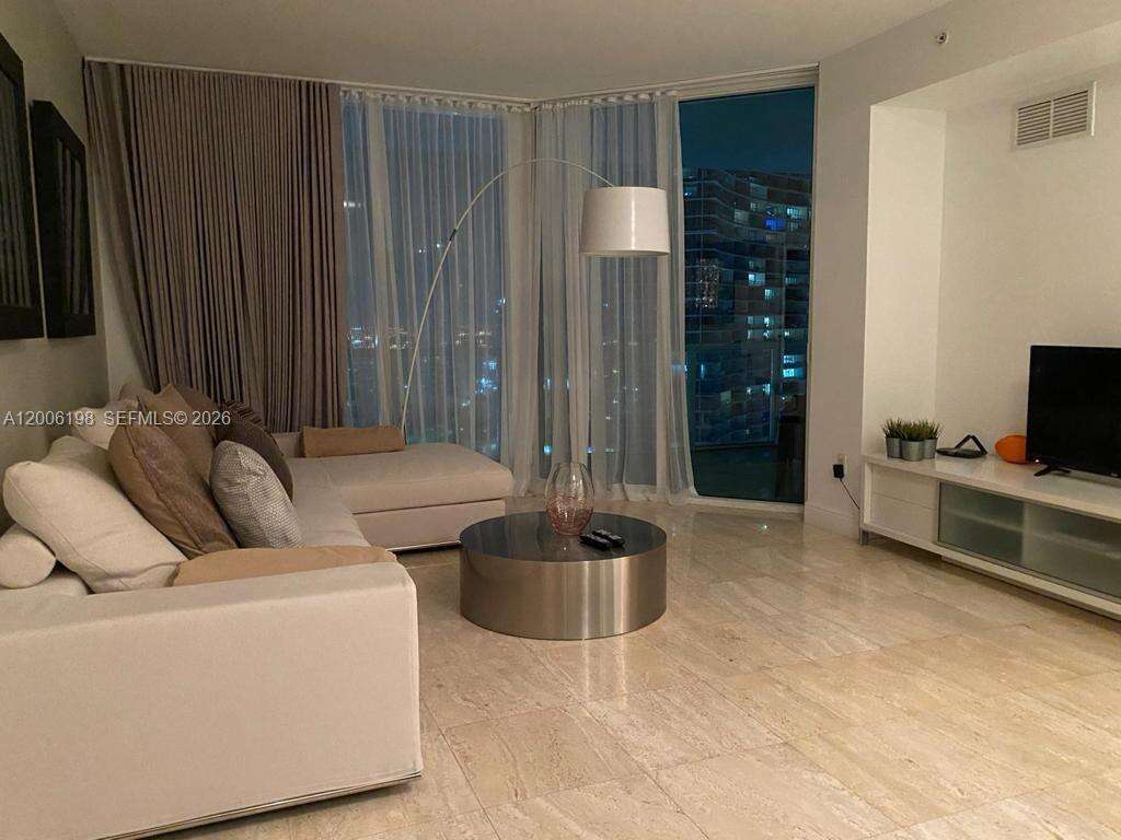 Quantum on the bay Unit #2314 | Picture 9