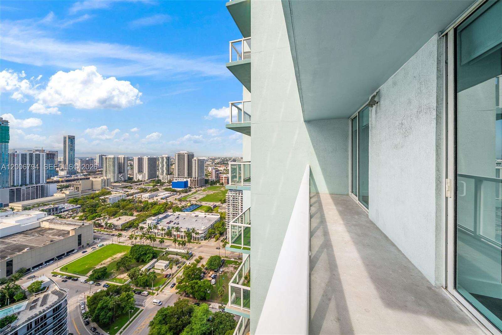 Quantum on the bay Unit #3707 | Picture 6