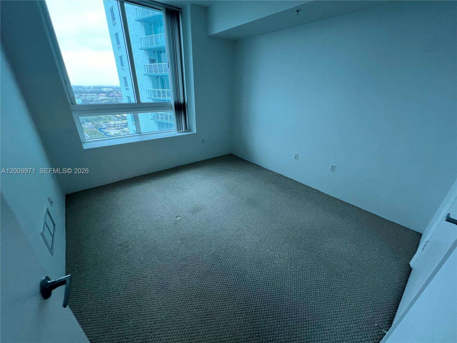 Quantum on the bay Unit #1911 | Picture 4