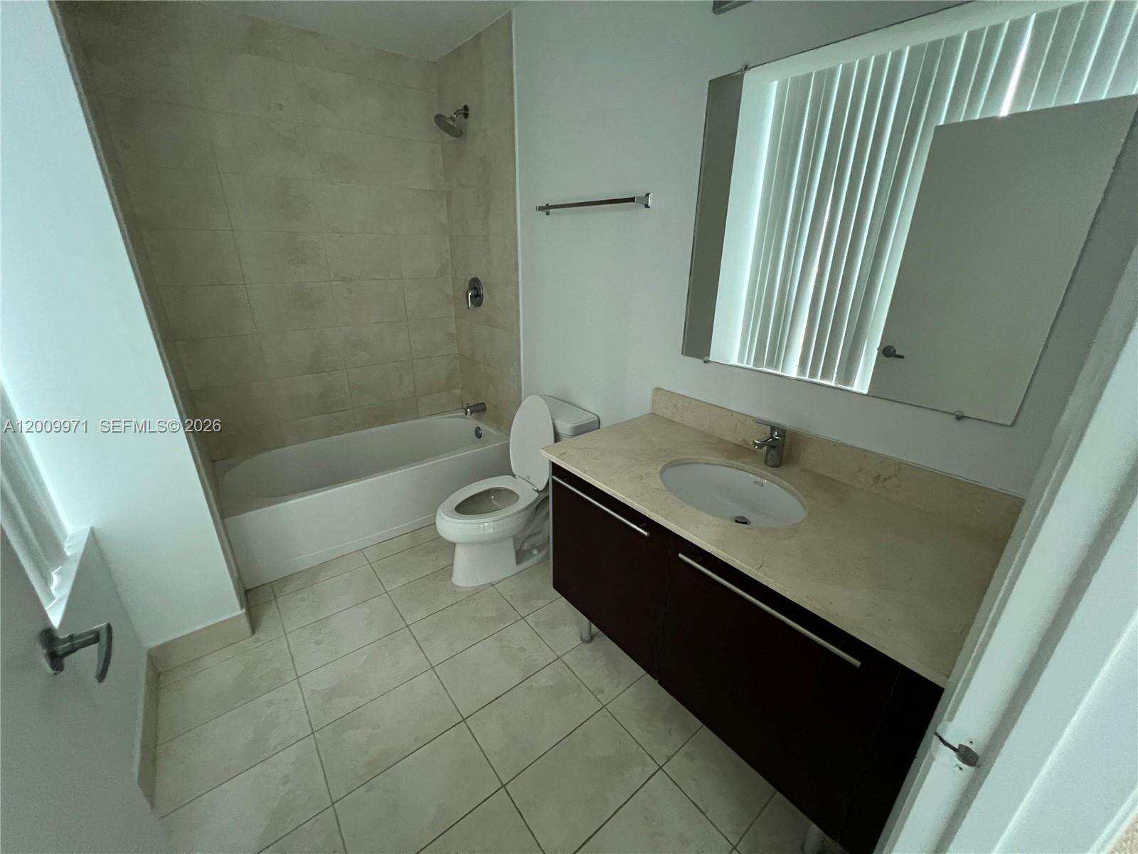 Quantum on the bay Unit #1911 | Picture 7