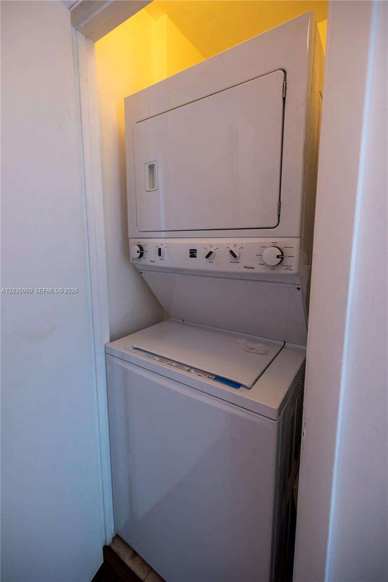 Quantum on the bay Unit #3403 | Picture 18