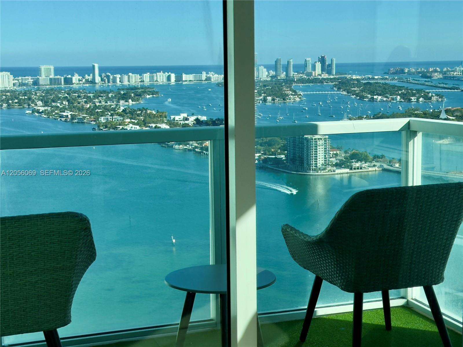 Quantum on the bay Unit #4003 | Picture 11