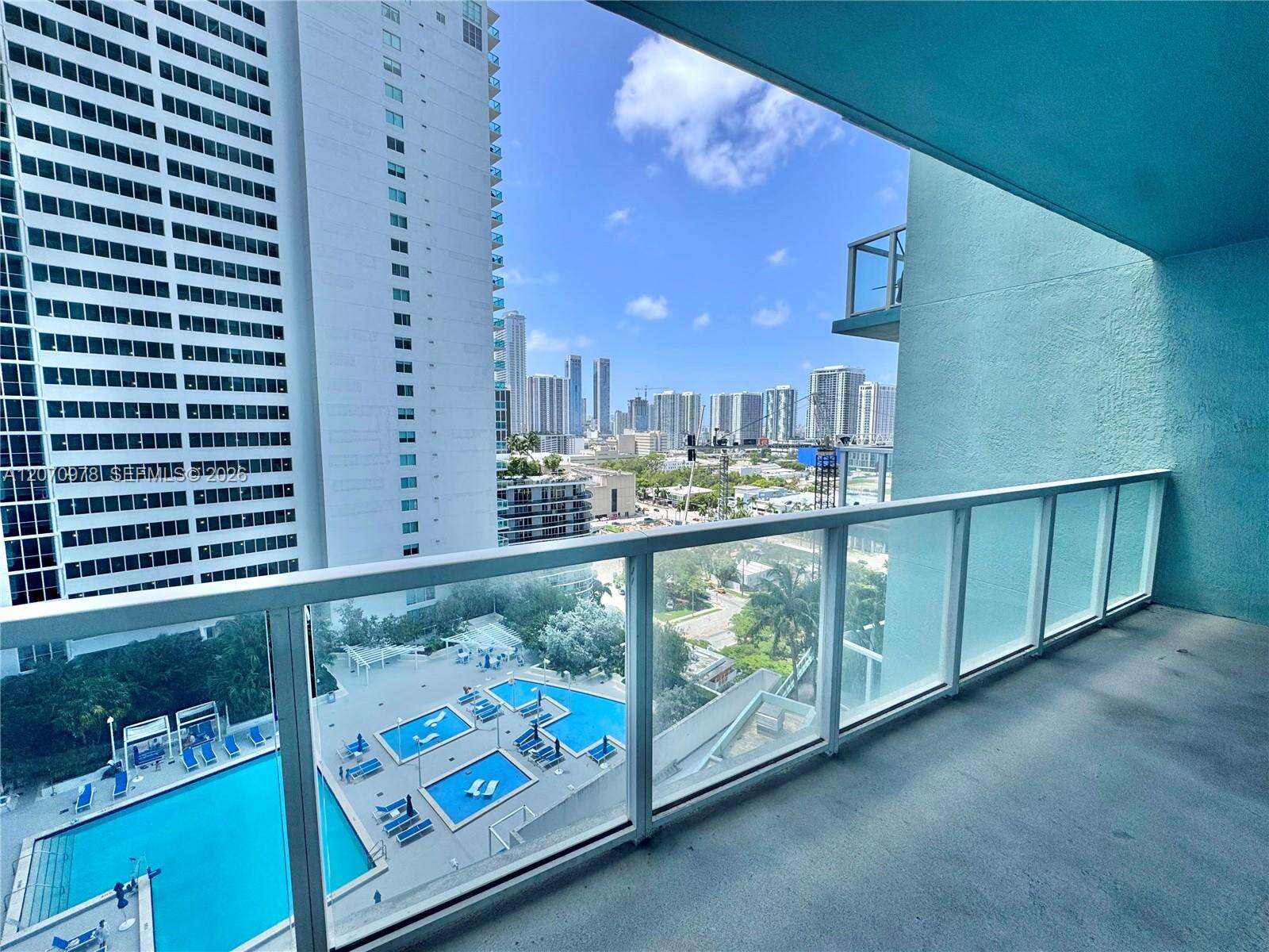 Quantum on the bay Unit #1807 | Picture 9