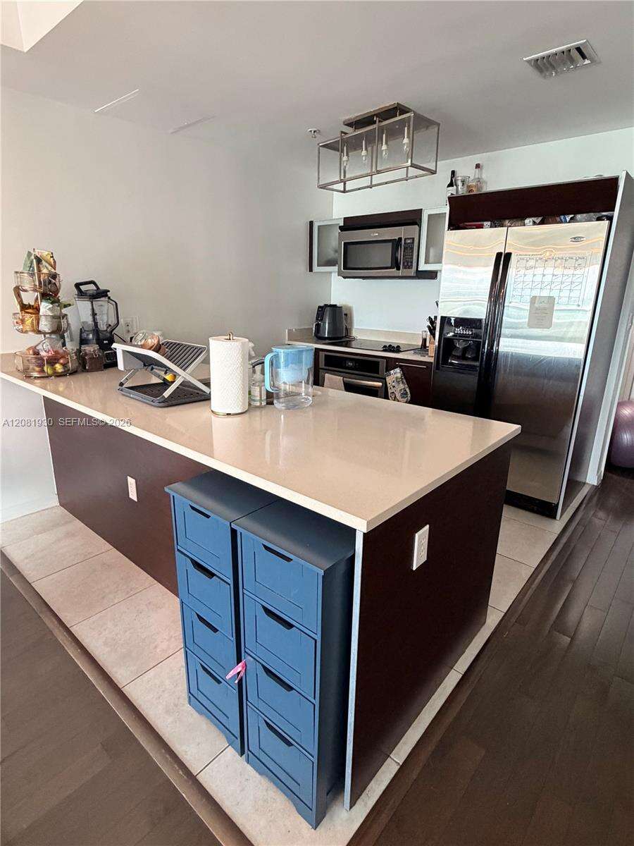 Quantum on the bay Unit #3608 | Picture 10